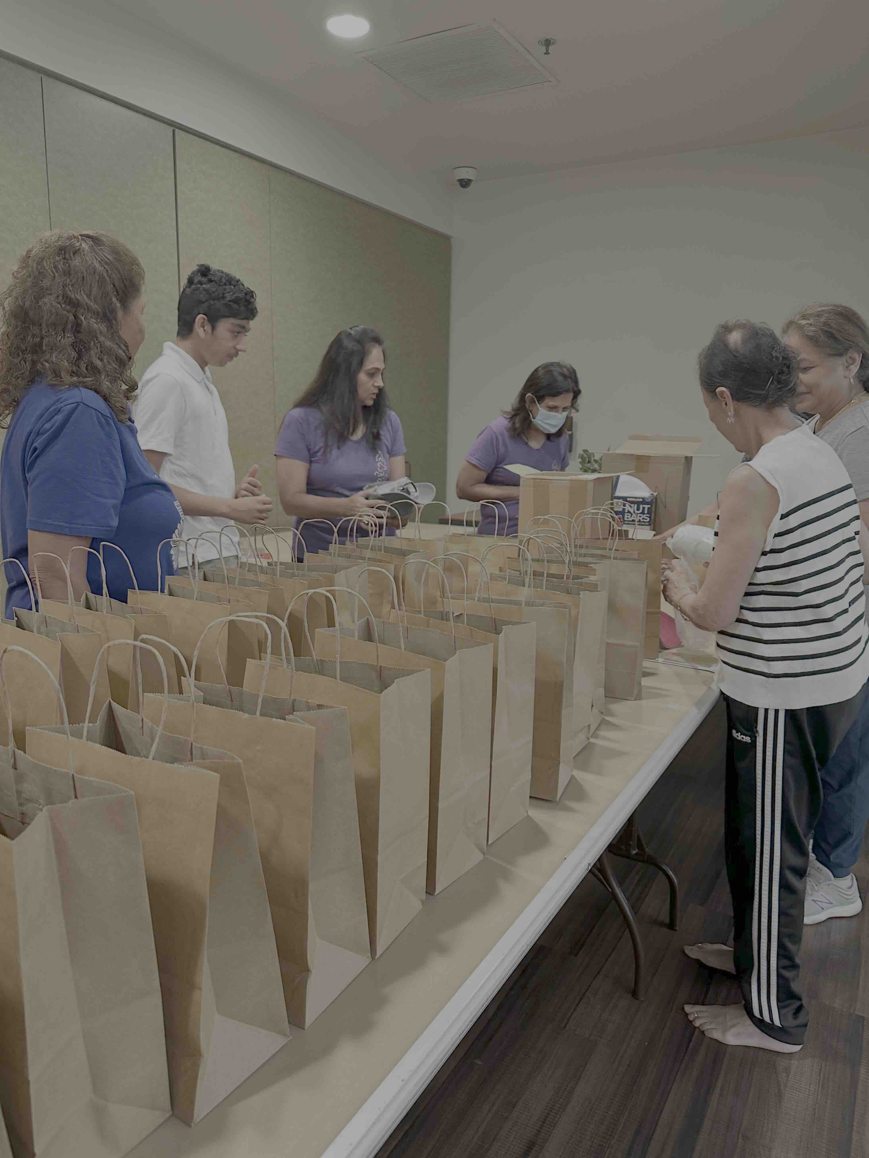 Emergency Heat Relief Kit Packing